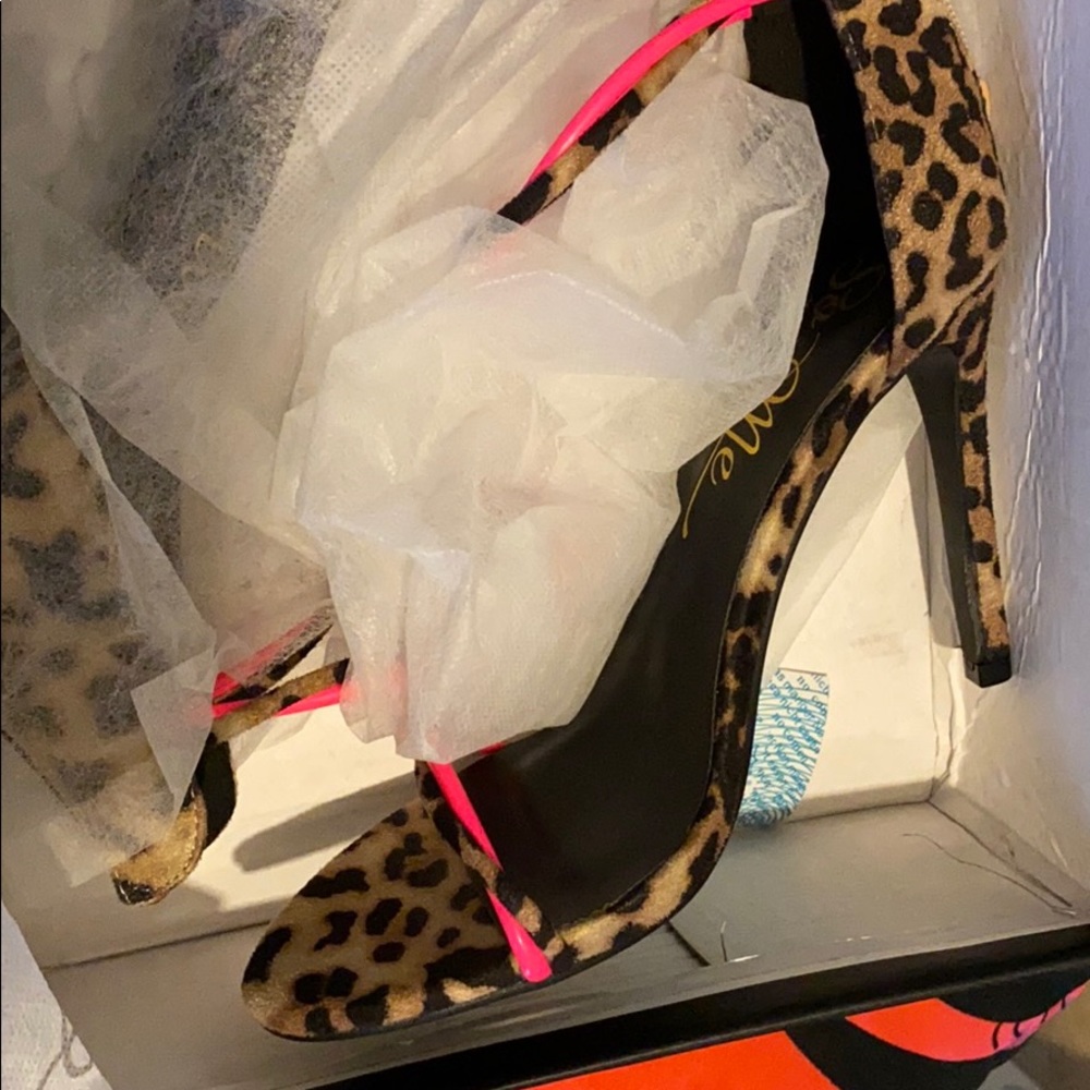 Shoes - Picture 3 of 3